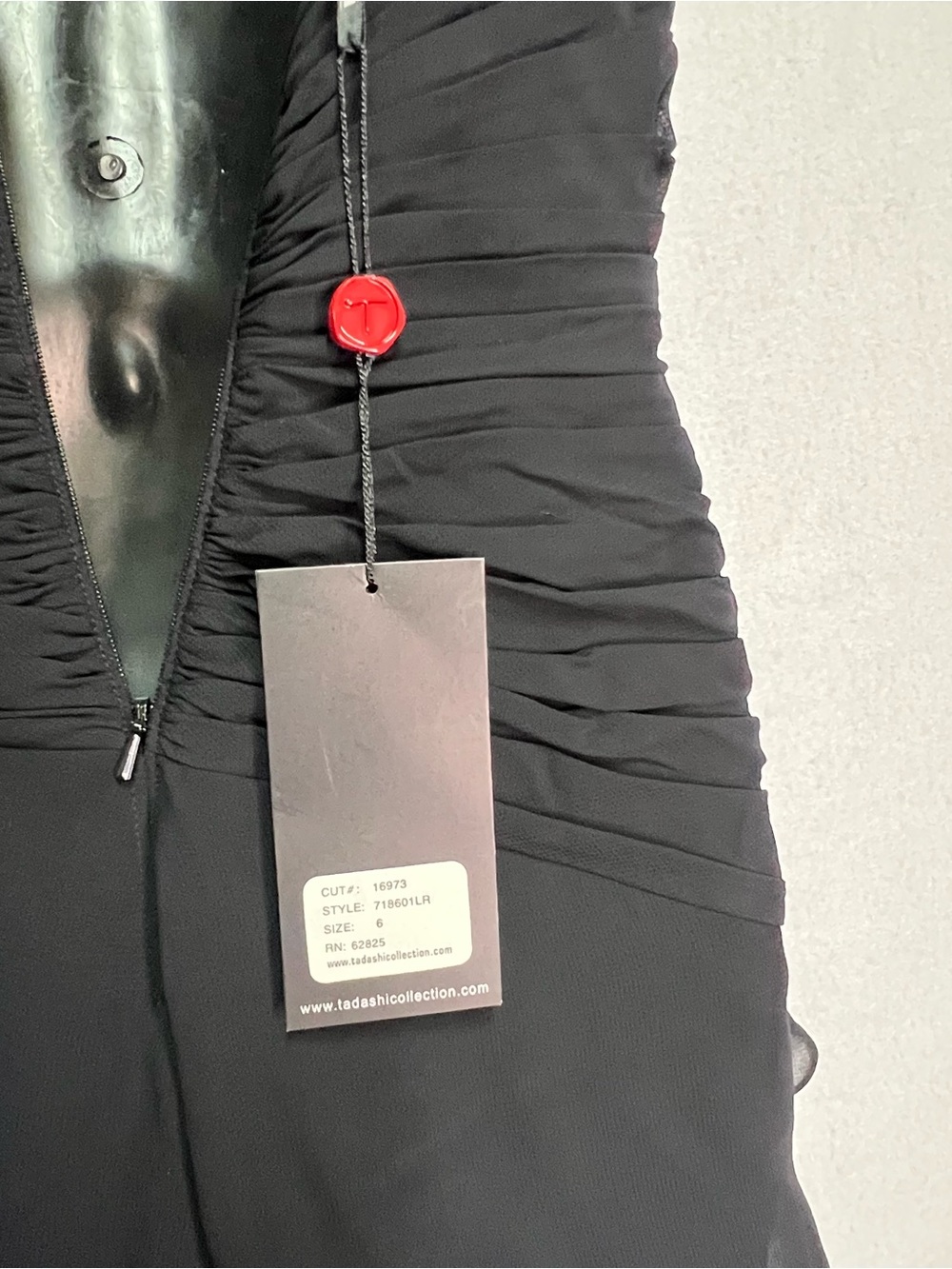 Tadashi Shoji Black v-neck ruched silk tiered maxi dress - Picture 7 of 7